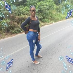 Meet your Posher, Renee